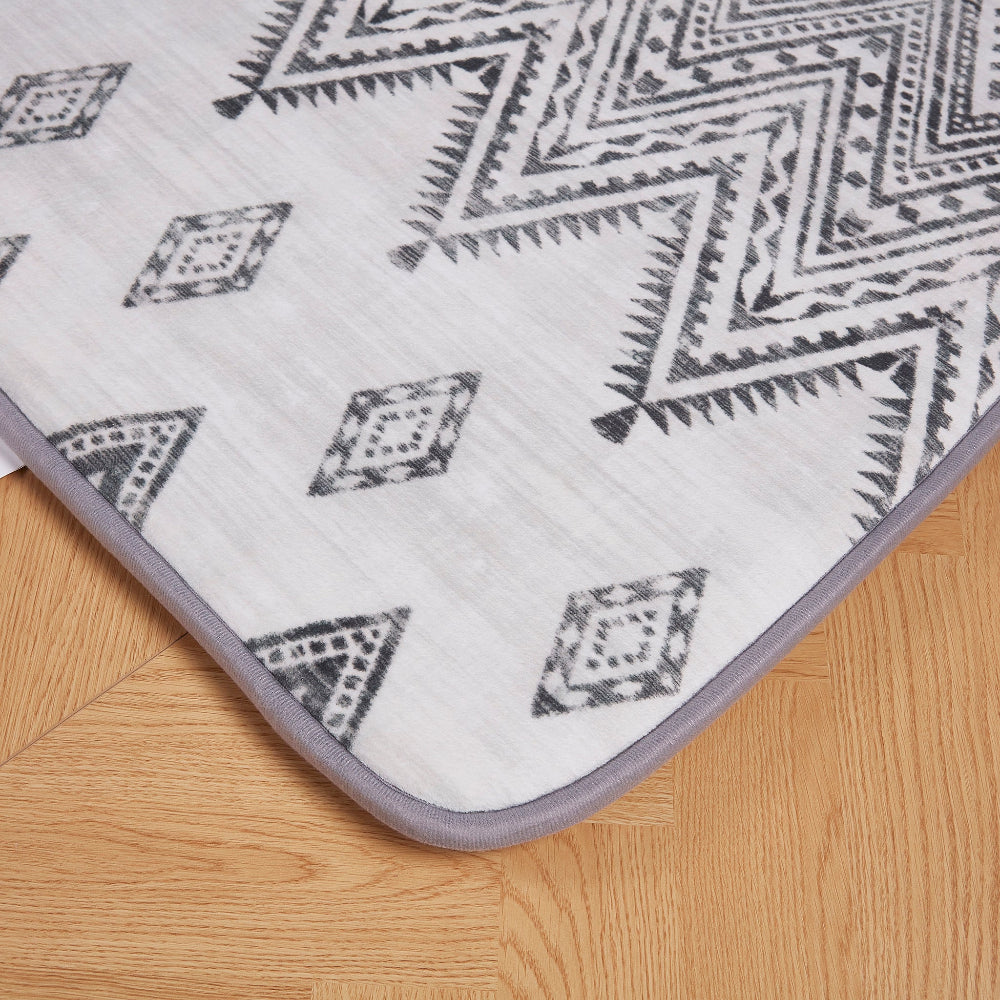 LuxKing® Cloud Mat Desinger Print |  UK Black & White 4 (Soft Touch Sensory Tatami Rug)