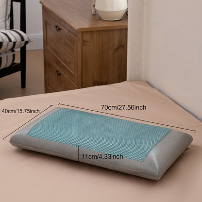 Measurement chart of a pillow on a bed with dimensions labeled
