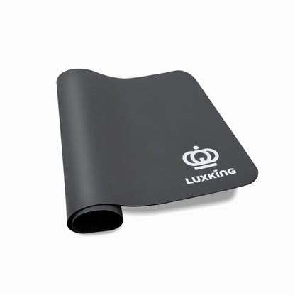 Black mat with Luxking logo on a white background